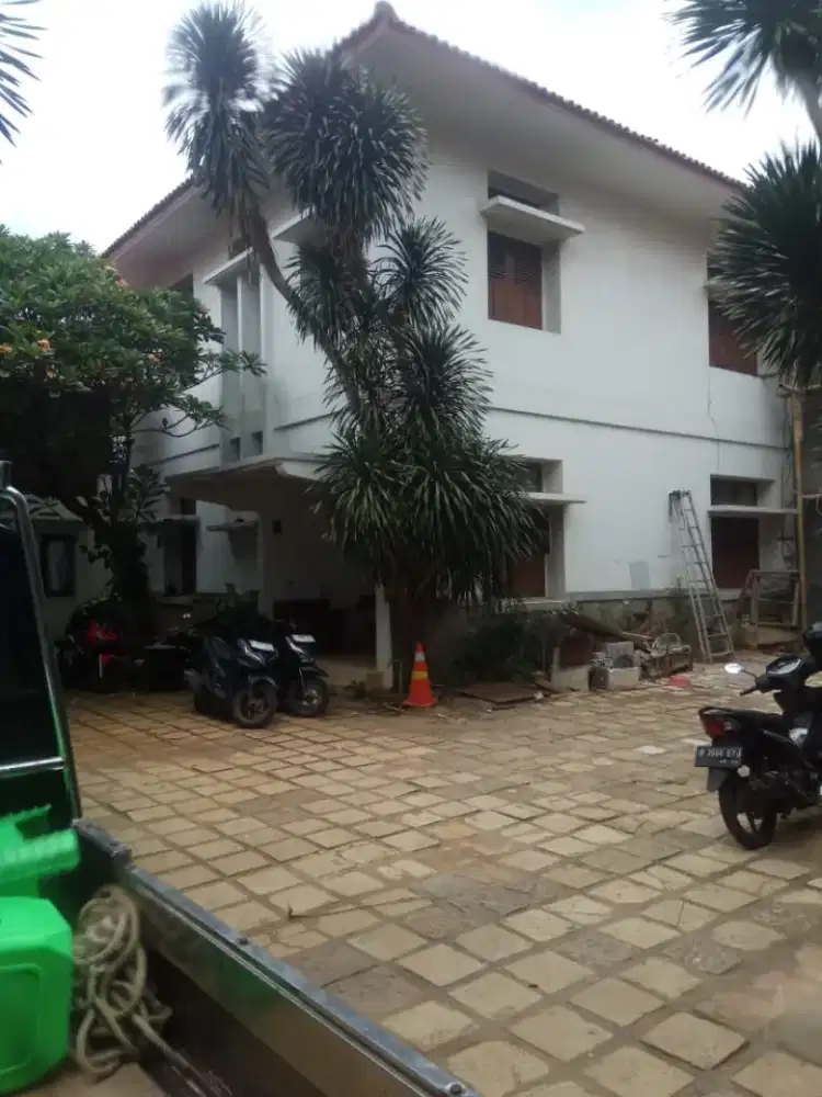 Sewa Kantor Lantai 2 Fasilitas lengkap