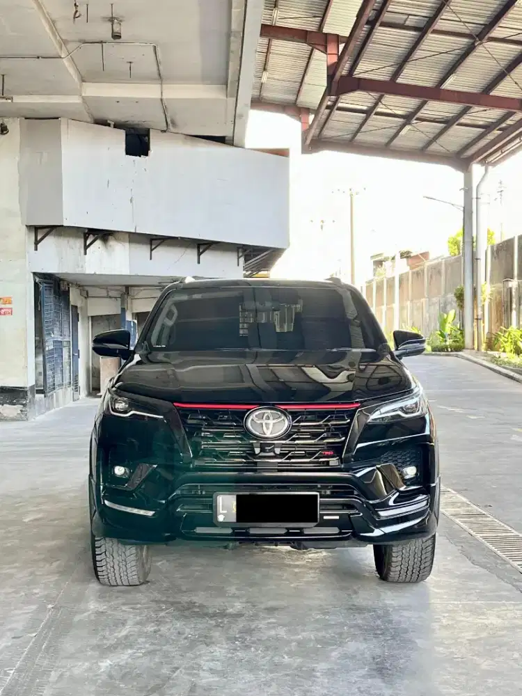 Toyota Fortuner TRD 2,4 AT 2020 (Model GR) low km DP minim