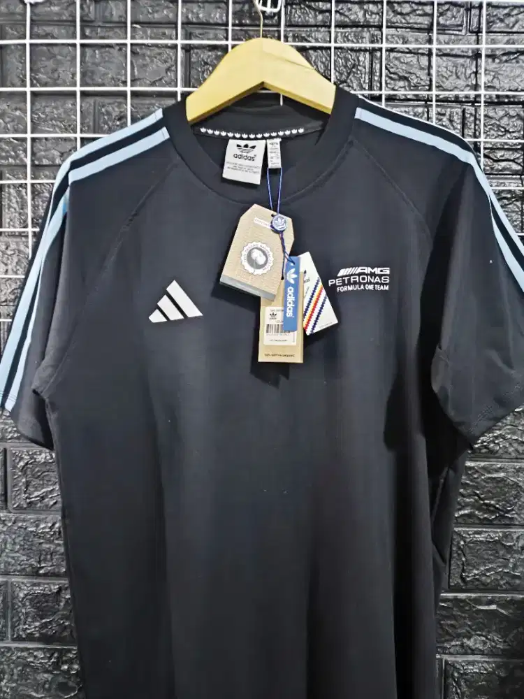 Baju Adidas strip biru size L