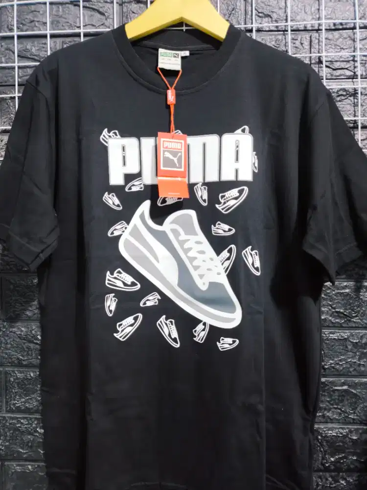 Baju hitam puma logo sepatu size L to XL
