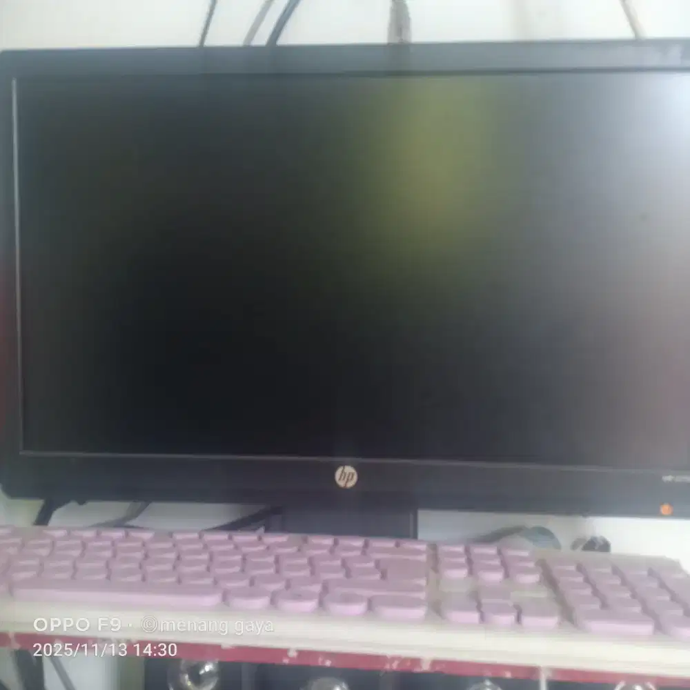 Cpu keyboard dan monitor paket lengkap