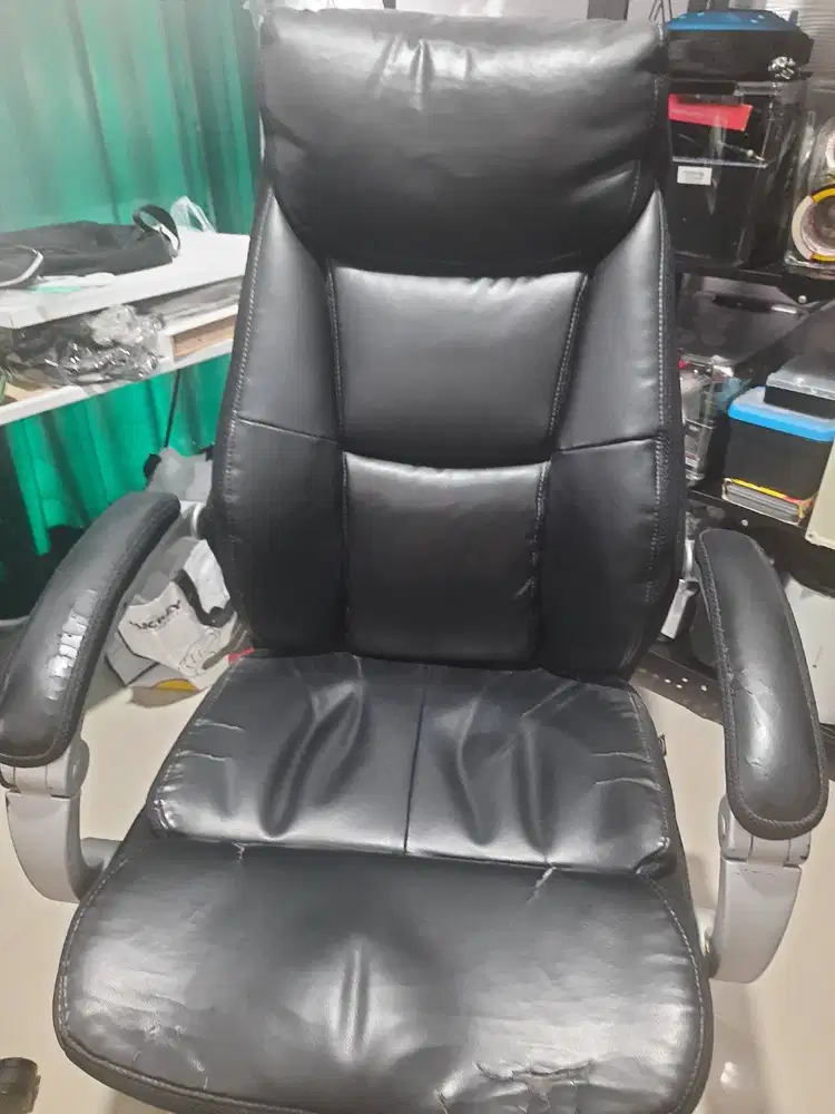 Kursi Kantor Sandaran Tinggi Informa