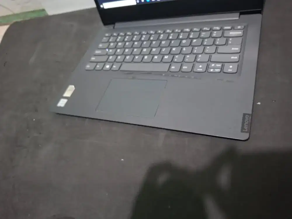LAPTOP LENOVO V14-IKB PROCESSOR INTEL CORE I3 GEN-8 RAM 4GB SSD 256