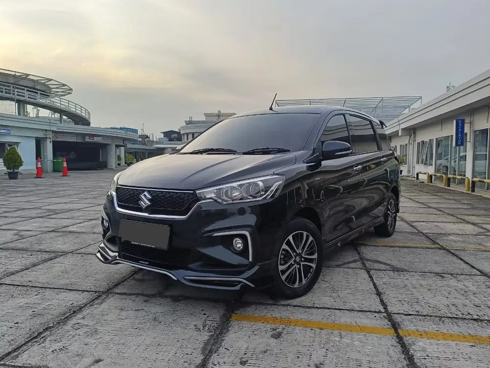 Suzuki Ertiga SS 2023 Hybrid