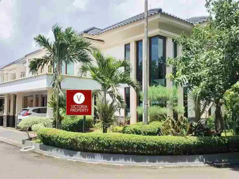 rumah mewah Dekat  akses tol di kawasan elit Cibubur Di kota wisata