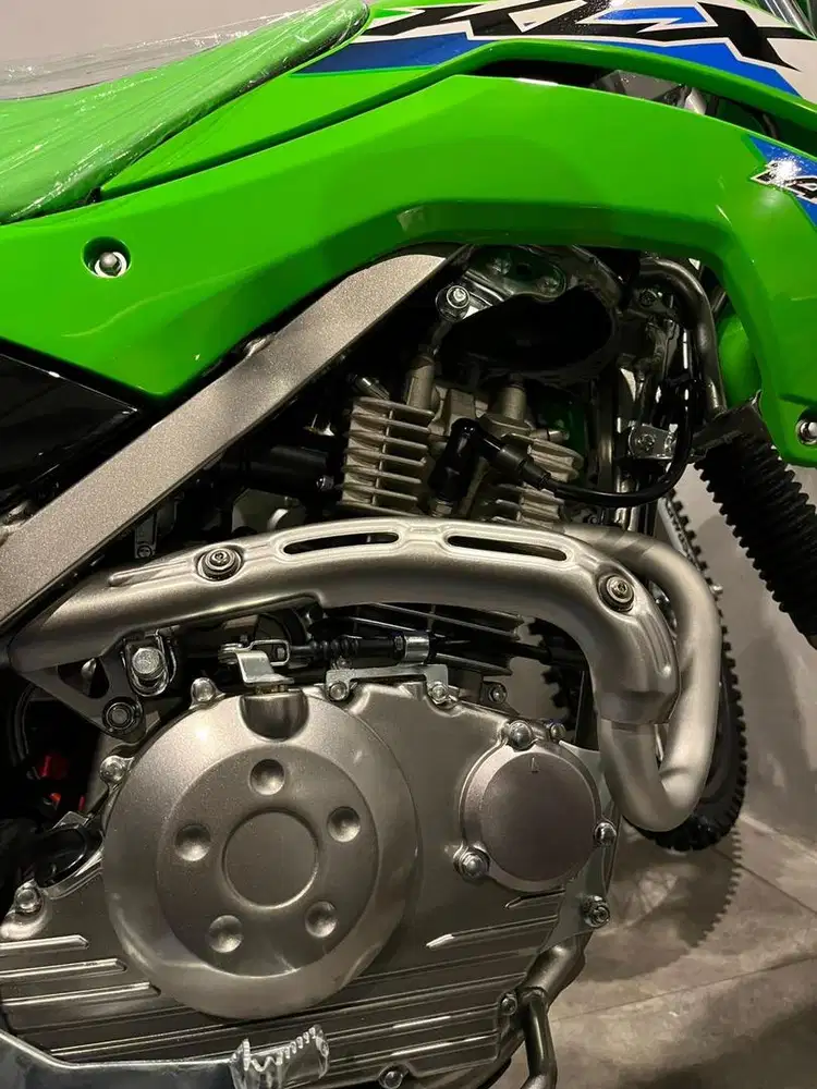 KLX 140 BARU 2025