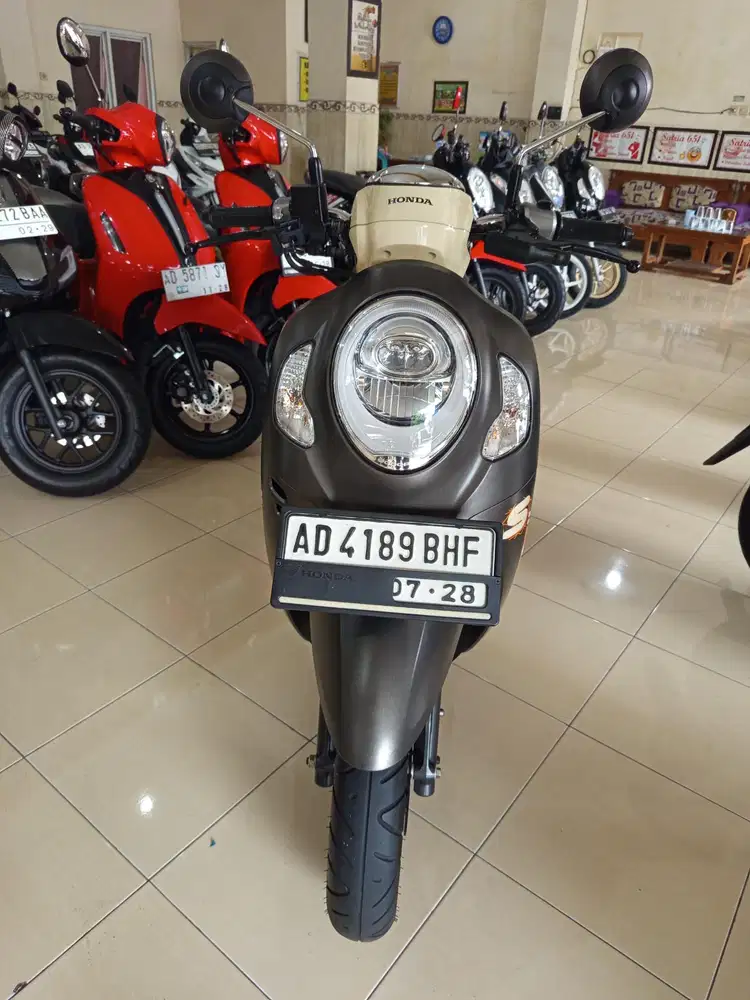 Scoopy new istimewa murah