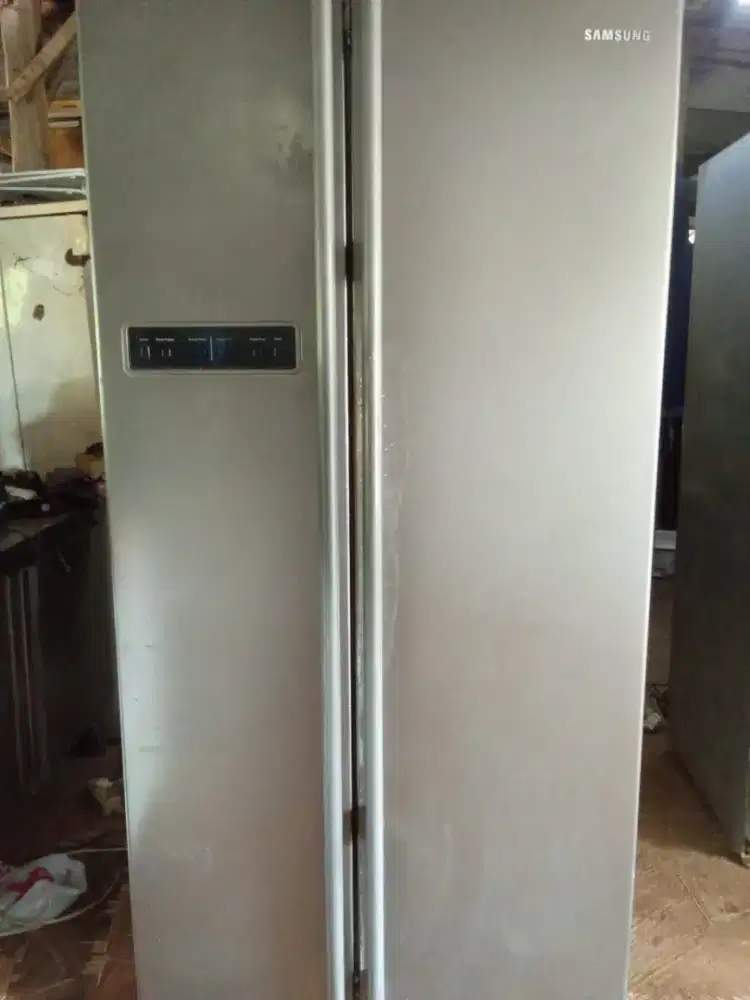Dijual kulkas side byside merk SAMSUNG normal kulkas side byside merk