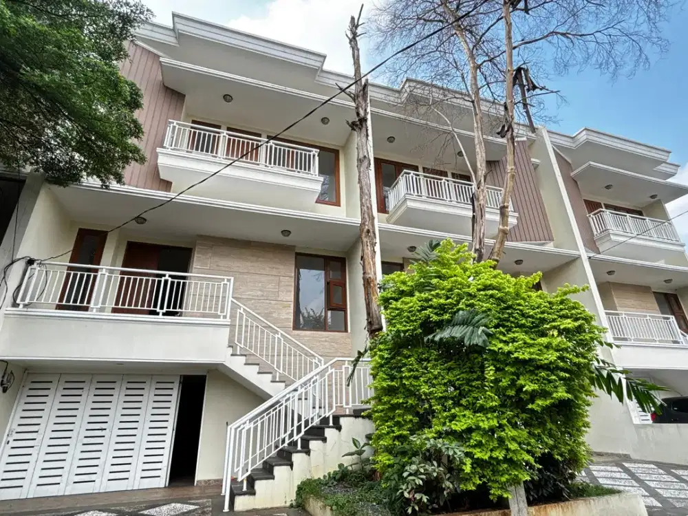 Rumah Baru 3 Lantai Cluster Eksklusif Di Ampera Jakarta Selatan