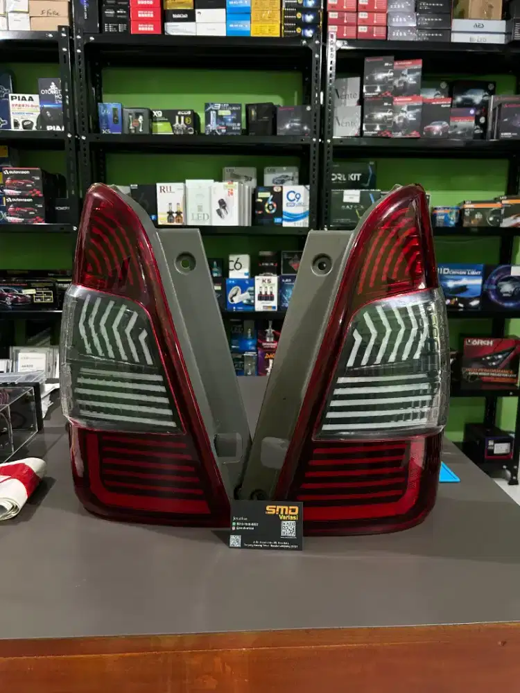 Lampu Stoplamp custom lazy Innova 2011-2015