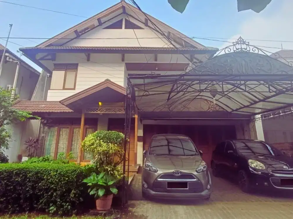 Dijual Town House Pejaten Barat Indah, berlokasi di Jl. Pekayon 1, Ampera, Jakarta Selatan