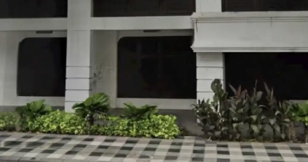 RUKO TUNJUNGAN
Lokasi usaha strategis dan exclusive