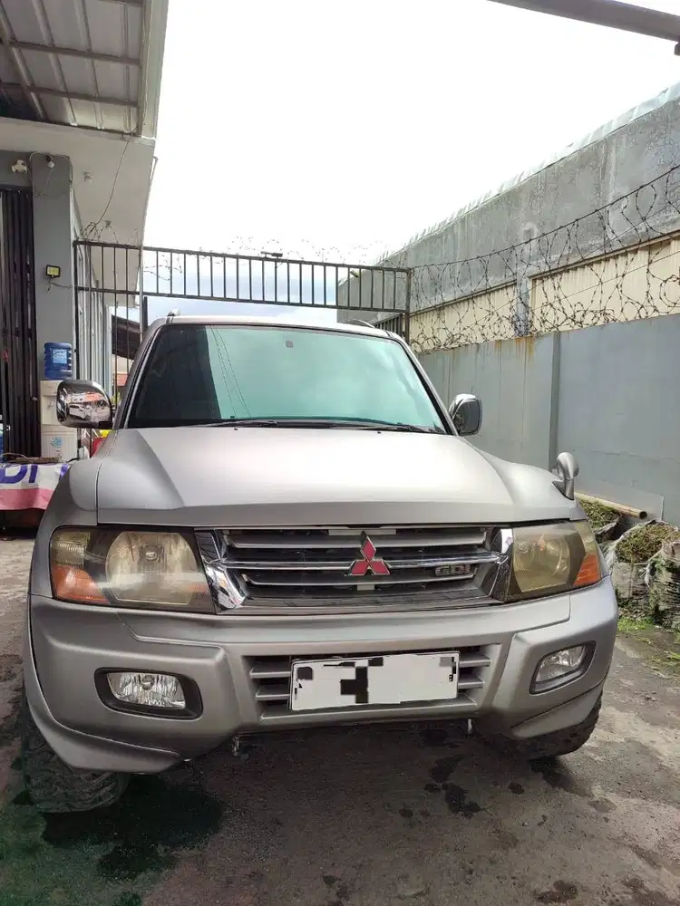 Mitsubishi Pajero (2000)