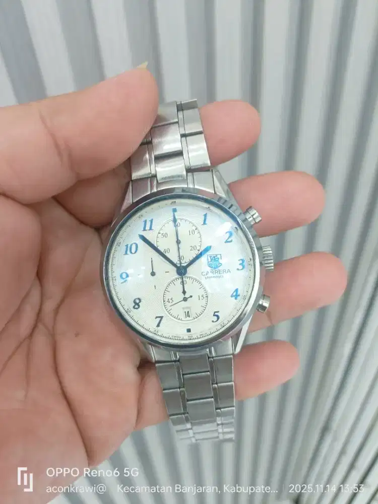 Jam tangan chronograph