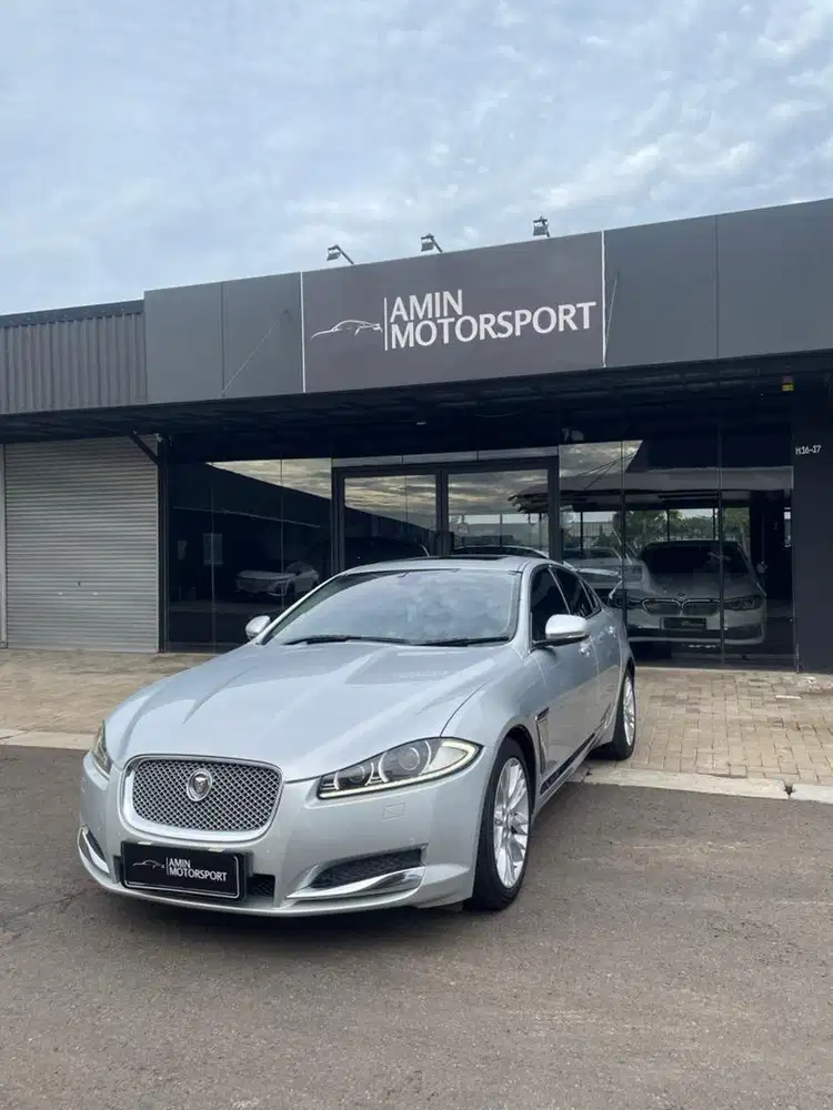 TERMURAH ! Jaguar XF 3.0 V6 2011 c300 330i 320i c250