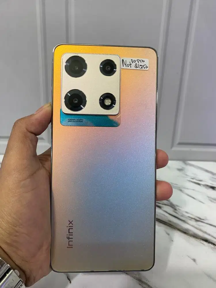 Infinix note 30 pro 8/128
