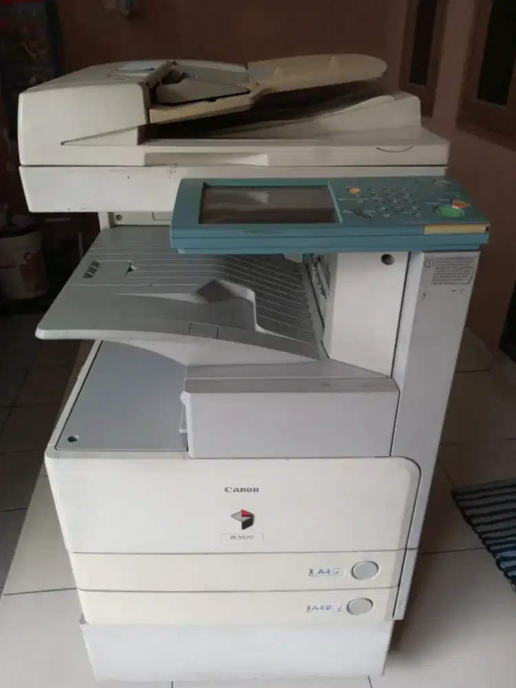 Mesin fotocopy canon