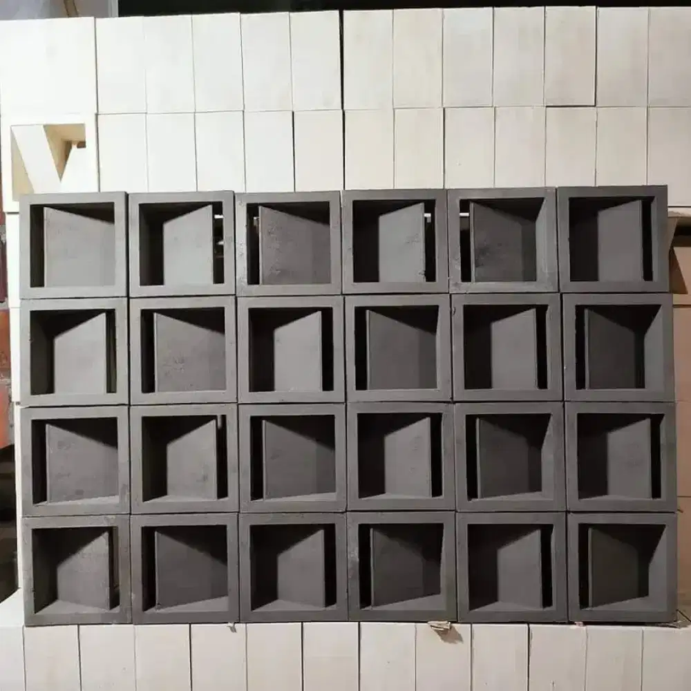 Loster/Roster/Lubang angin minimalis