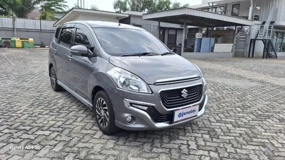 DP RENDAH Suzuki Ertiga 1.4 Dreza Bensin-MT 2016 TVM B