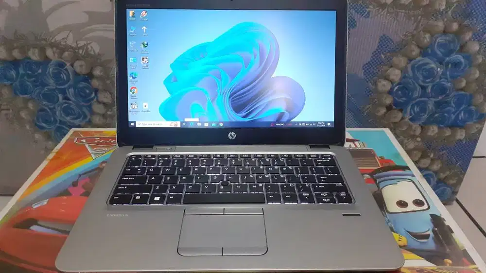 DI JUAL LAPTOP HP Elitebook 725 G3 AMD PRO A12 BEKAS