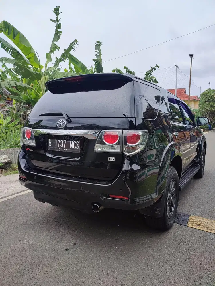 Toyota Fortuner G  Vnt 2.5 at metic Turbo th 2014 hitam nopol ganjil