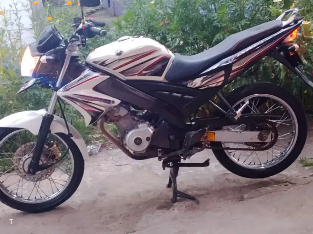 Dijual Vixion 2012