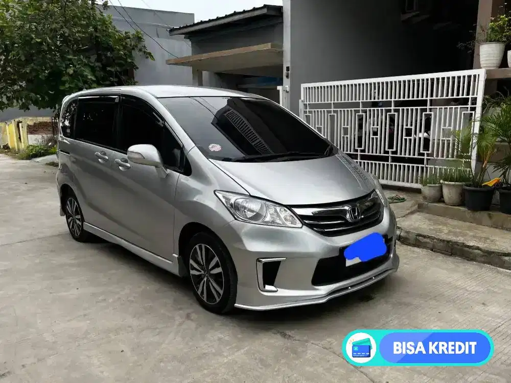 Honda freed SD 2013