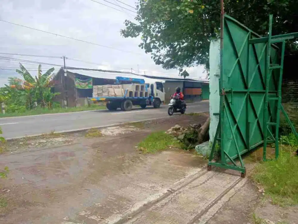 Dijual Pekarangan di jalan solo purwodadi gemolong sragen