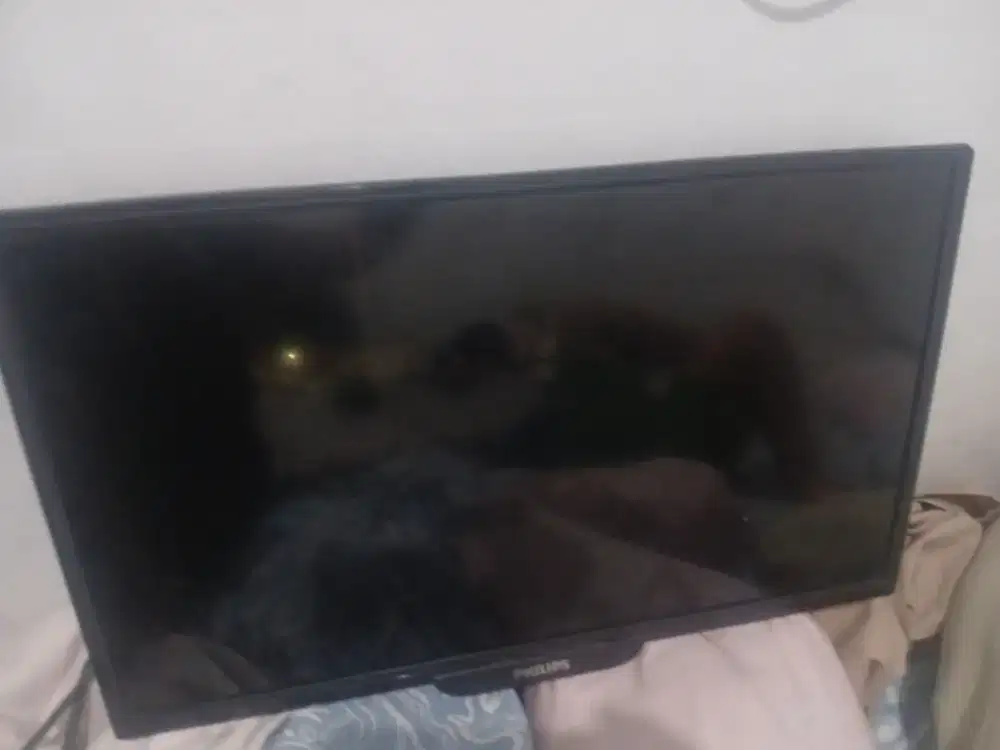 Di jual cepat TV 24tanpa remot&breket