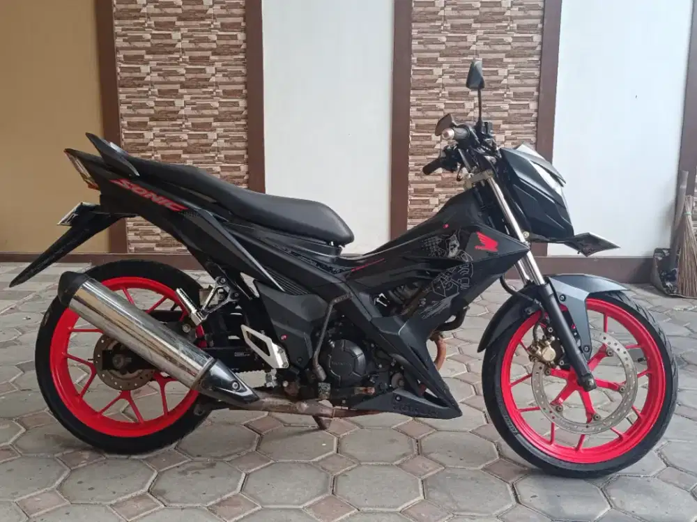 Honda Sonic 2017 Hitam