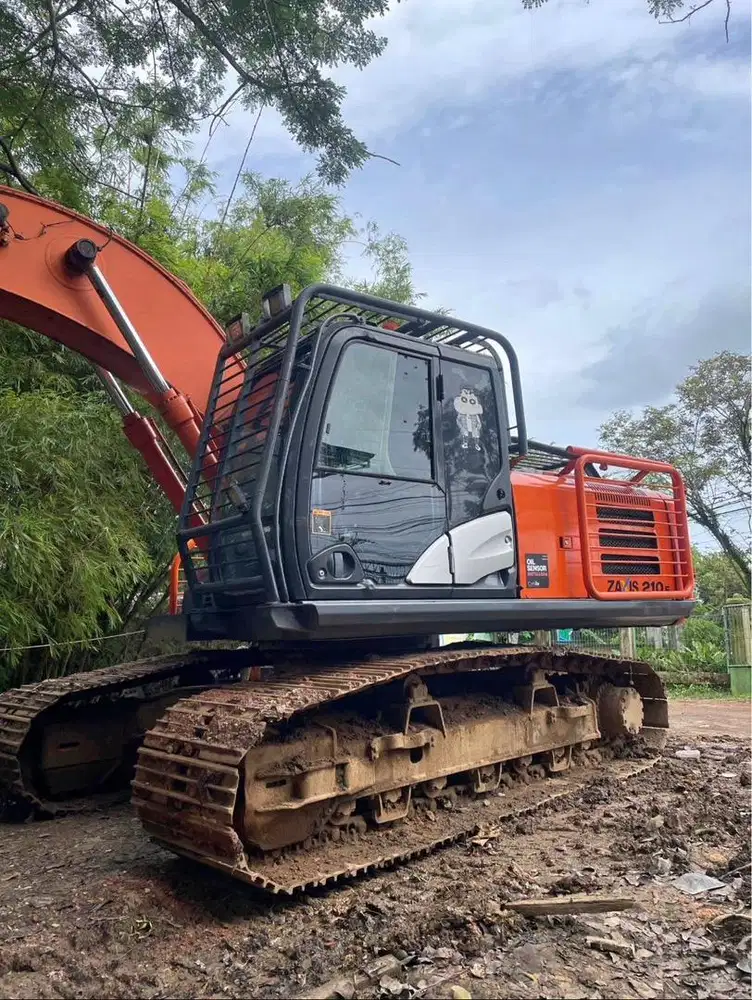 Di jual/ sewakan hitachi 210F