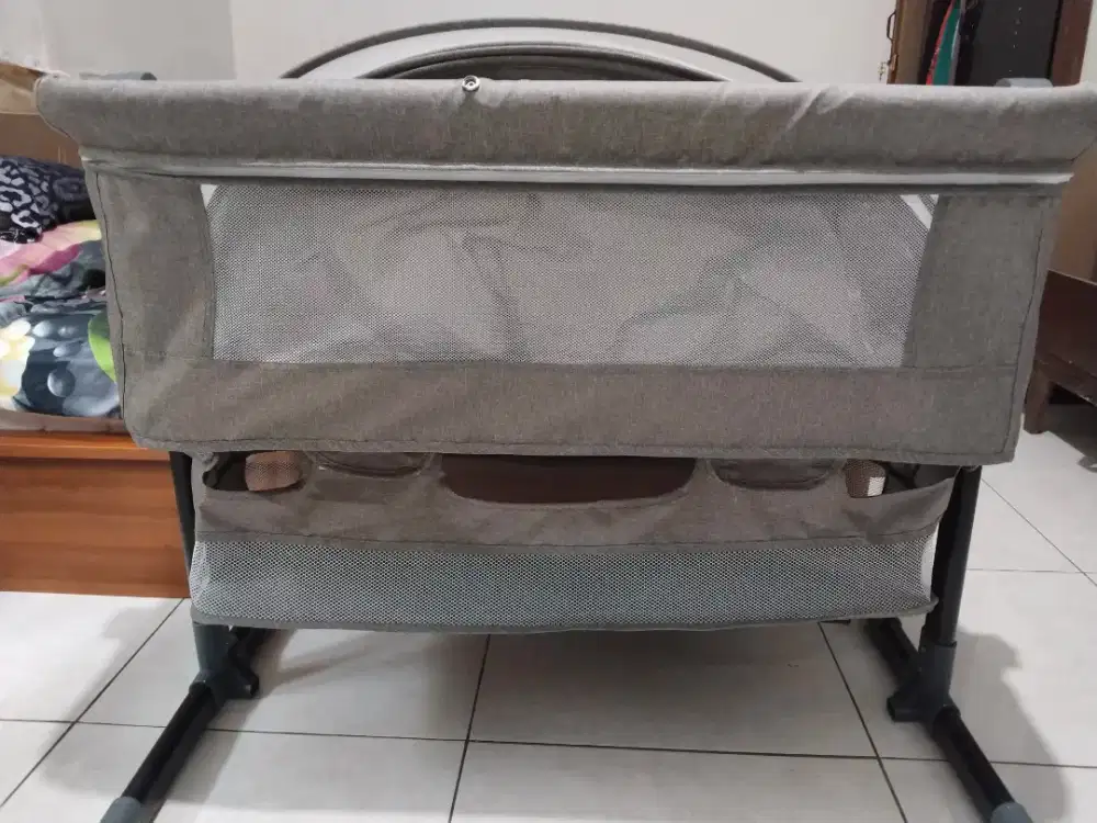 Bismillah di jual rugi box tempat tidur bayi BARU belum pernah di pake