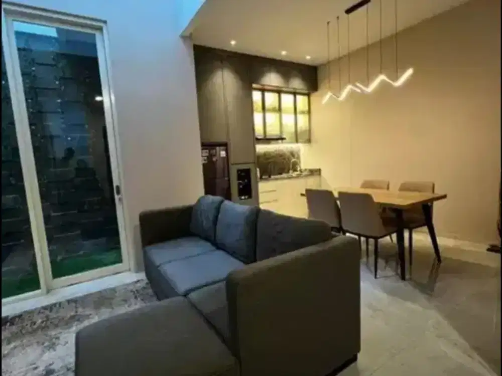 Rumah dijual berlokasi di Graha Natura