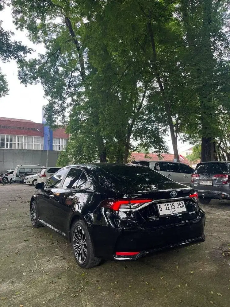 COROLLA ALTIS 1.8 HYBRID AT 2022