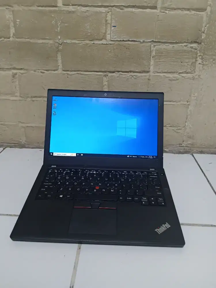 Lenovo Thinkpad X270 core i7 gen 7  backlight