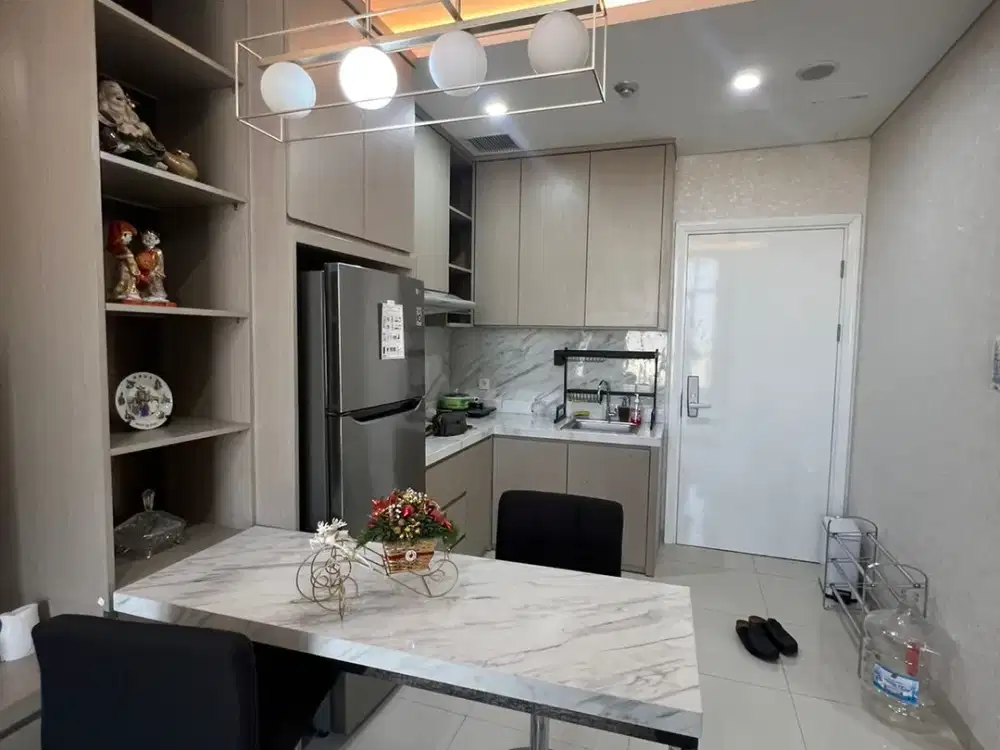 Apartemen 2 BR Full Furnish Ciputra World Tengah kota Surabaya Barat