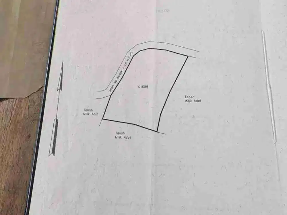 Tanah pinggir jalan kampung deket perumahan