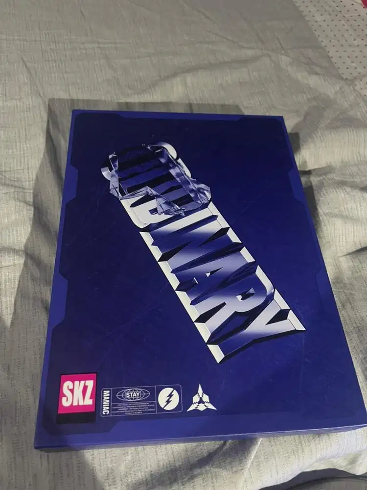 Album Straykids ODDINARY Second