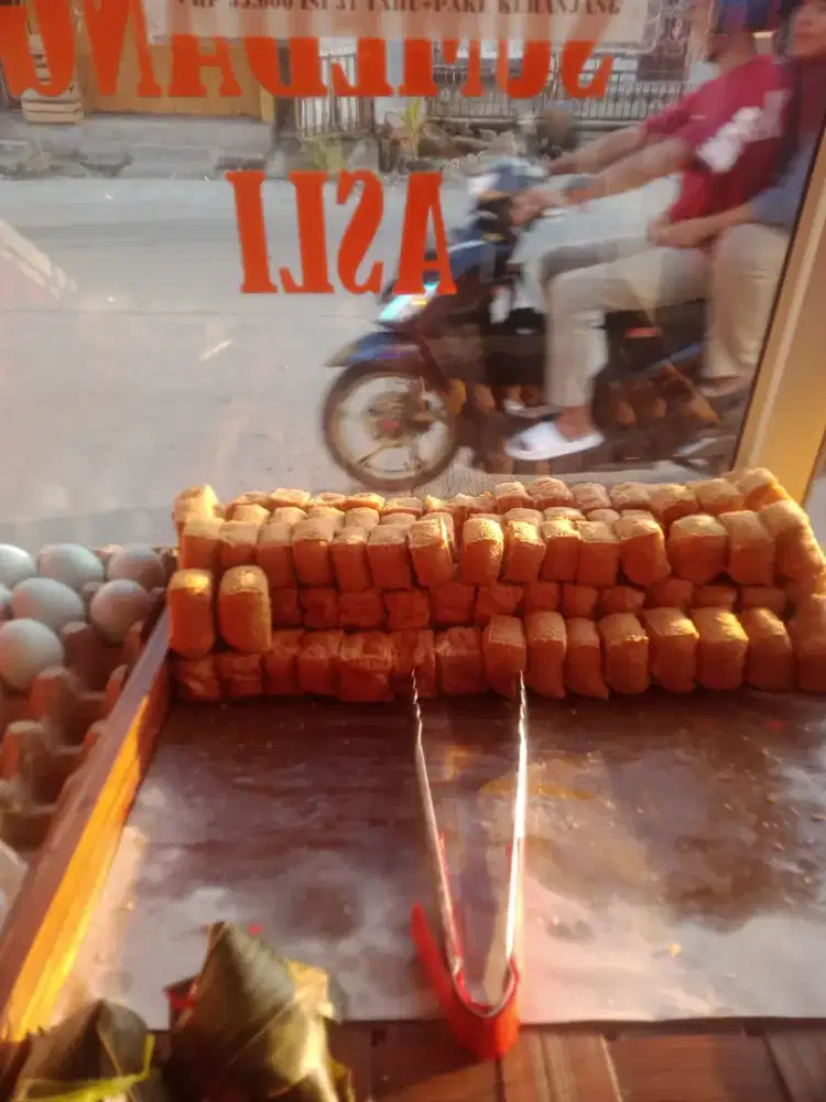 Di butuhkan segera penjaga stand tahu sumedang asli