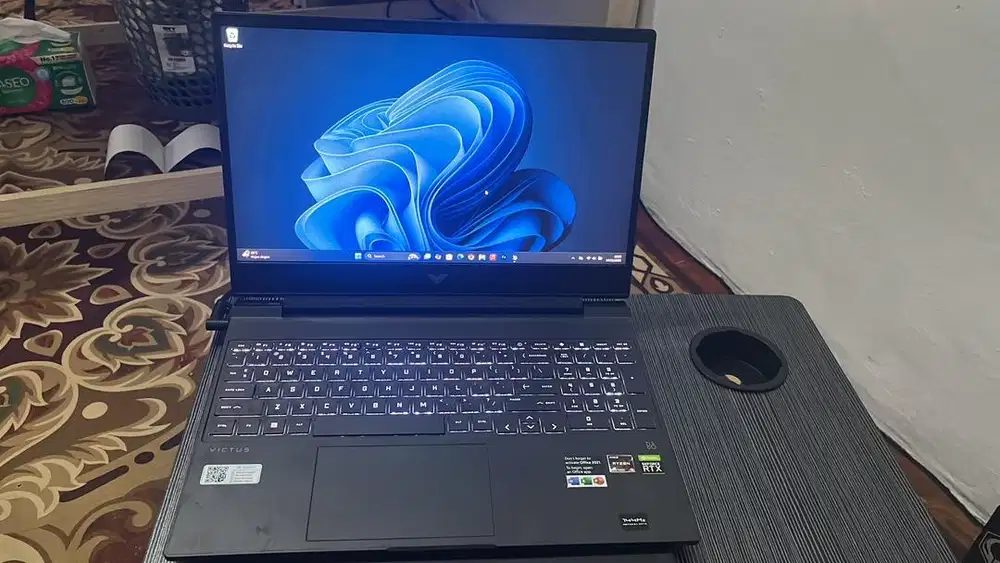 Jual Laptop Gaming HP Victus 15-fb0009AX