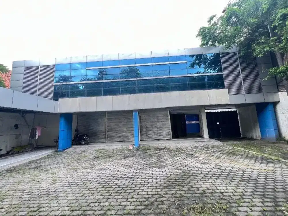 Disewa Ex. Kantor Bank Lokasi Strategis di Raya Diponegoro, Surabaya