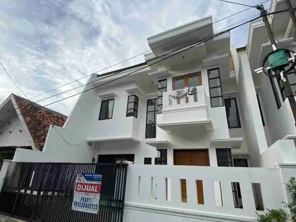 Rumah Baru Murah Rawamangun Luas 170M2. Siap Huni, 5.5M Nego Sampai Jadi