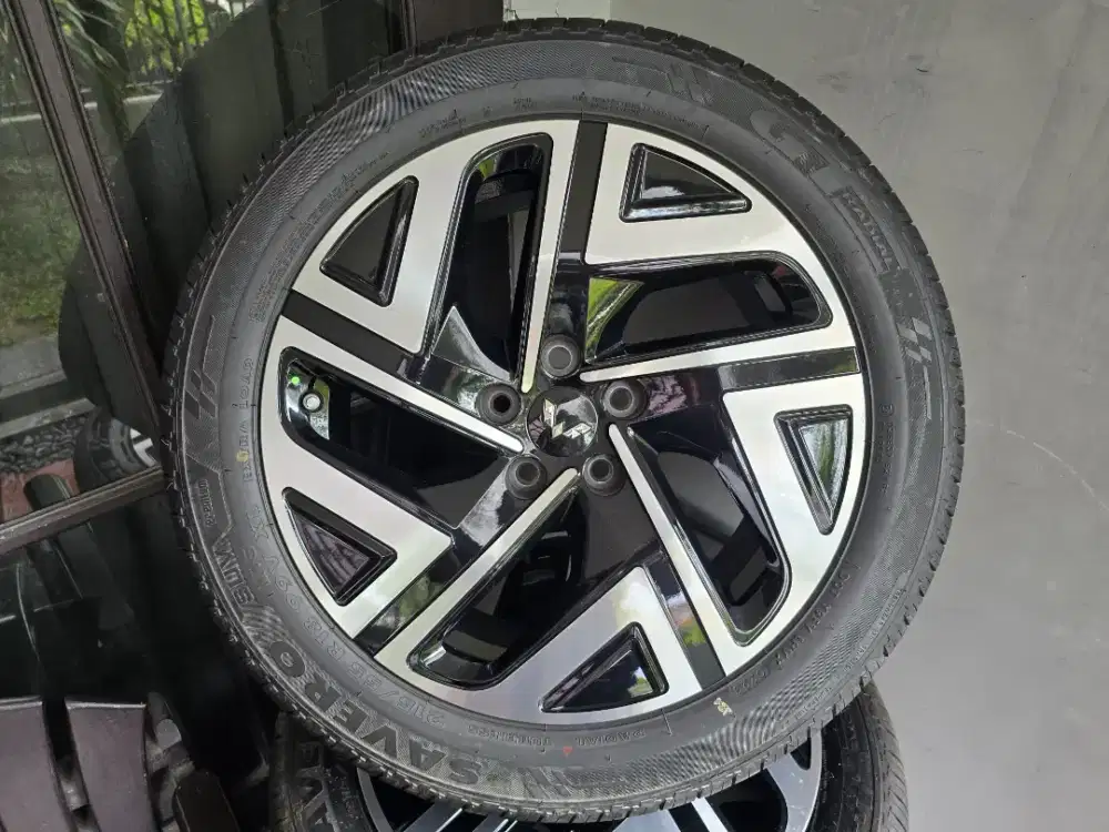 Velg dan Ban Almaz Hybrid R18 Original