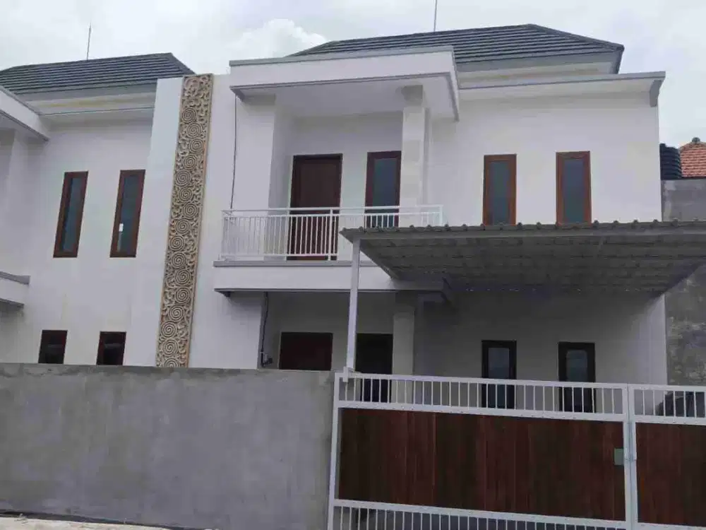 DIJUAL RUMAH BARU LANTAI 2 LOKASI SIDAKARYA DENPASAR SELATAN