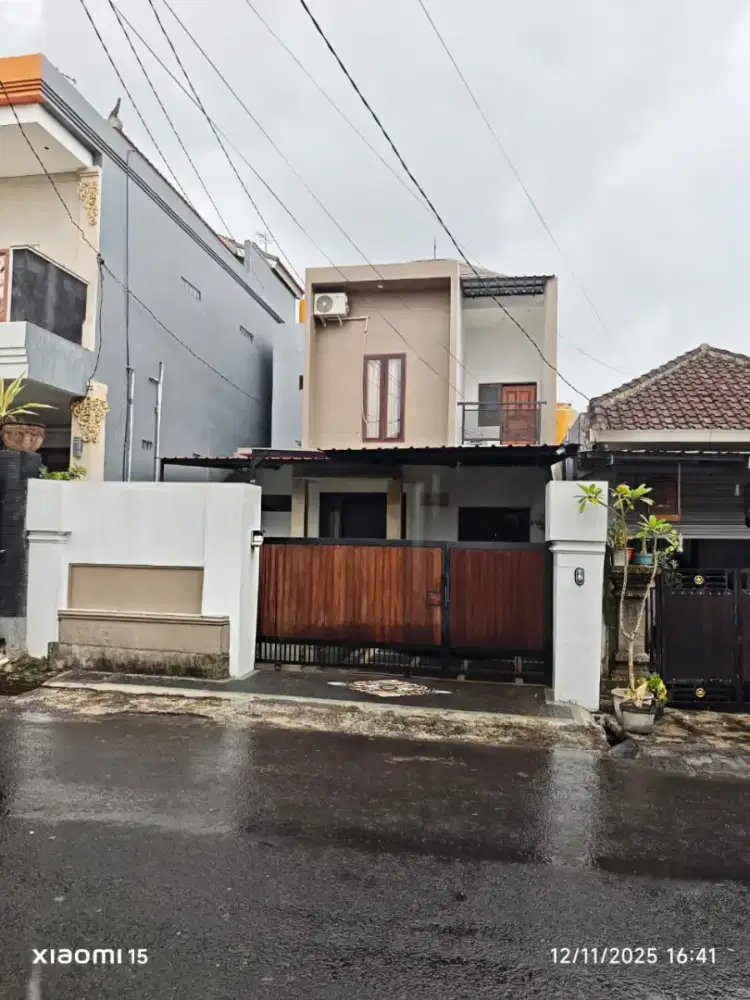Buc rumah msh baru 2lt 160m2 4kamar kusuma bangsa denbar jl8mtr aspal