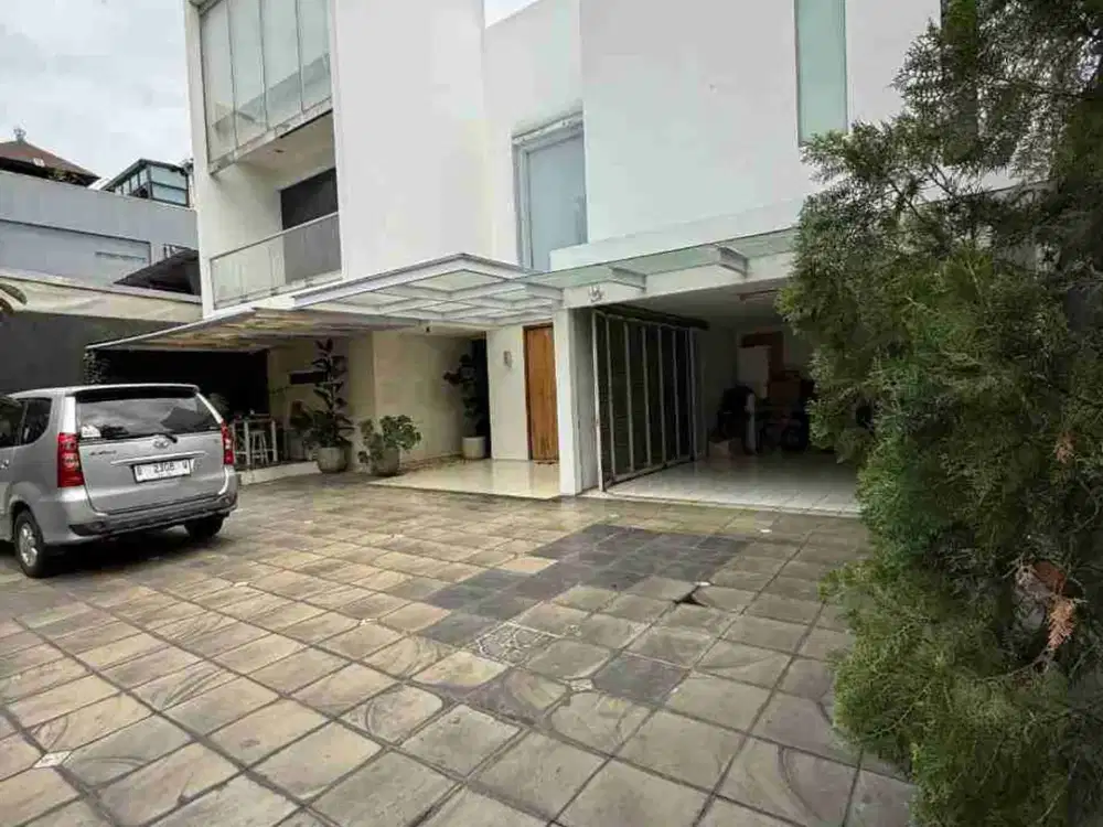 Rumah Bagus Harga Menarik Di Kemang Jaksel