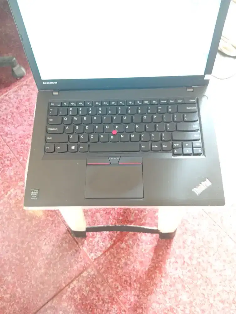 Thinkpad T450 core i5 ram 16/256