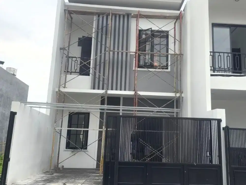 RUMAH ARAYA 2 GALAXY BUMI PERMAI NEW GRESS MINIMALIS STRATEGIS