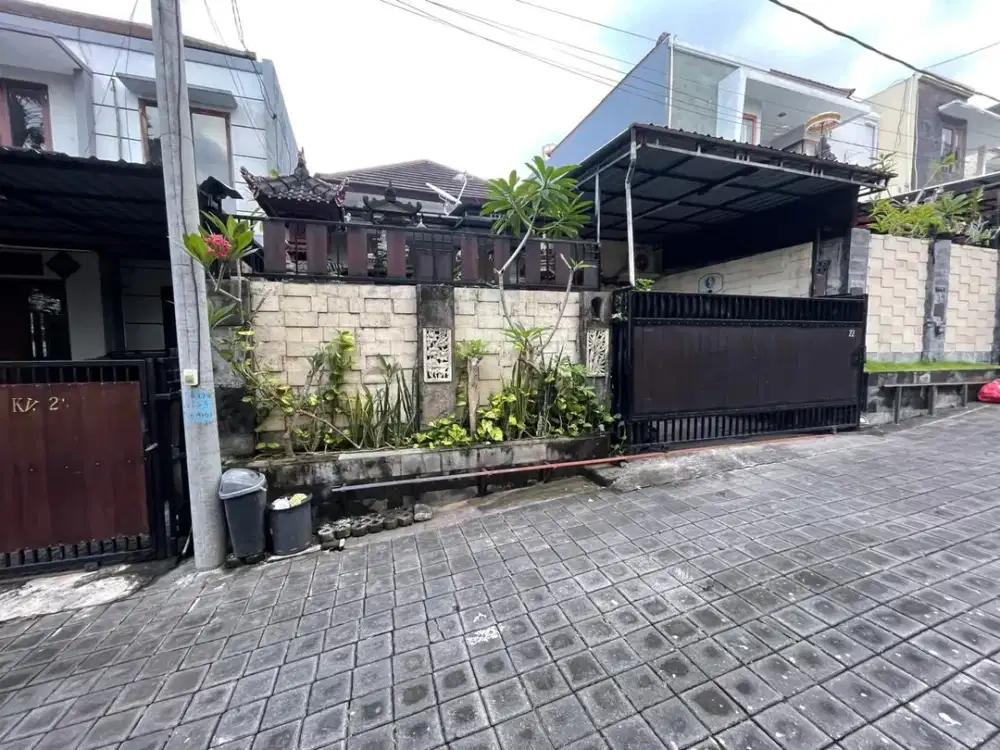 Rumah di Pusat Kota Gatsu Barat, Denpasar