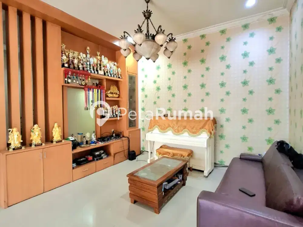 DIJUAL VILLA LEBAR 12 KOMPLEK CEMARA HIJAU - PERCUT SEI TUAN